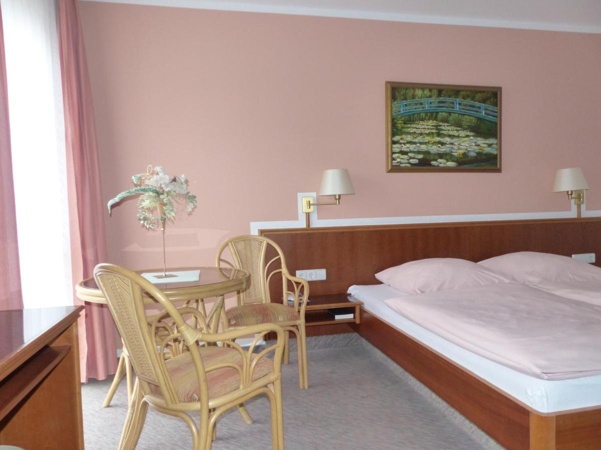 Hotel Dorotheenhof コットブス エクステリア 写真